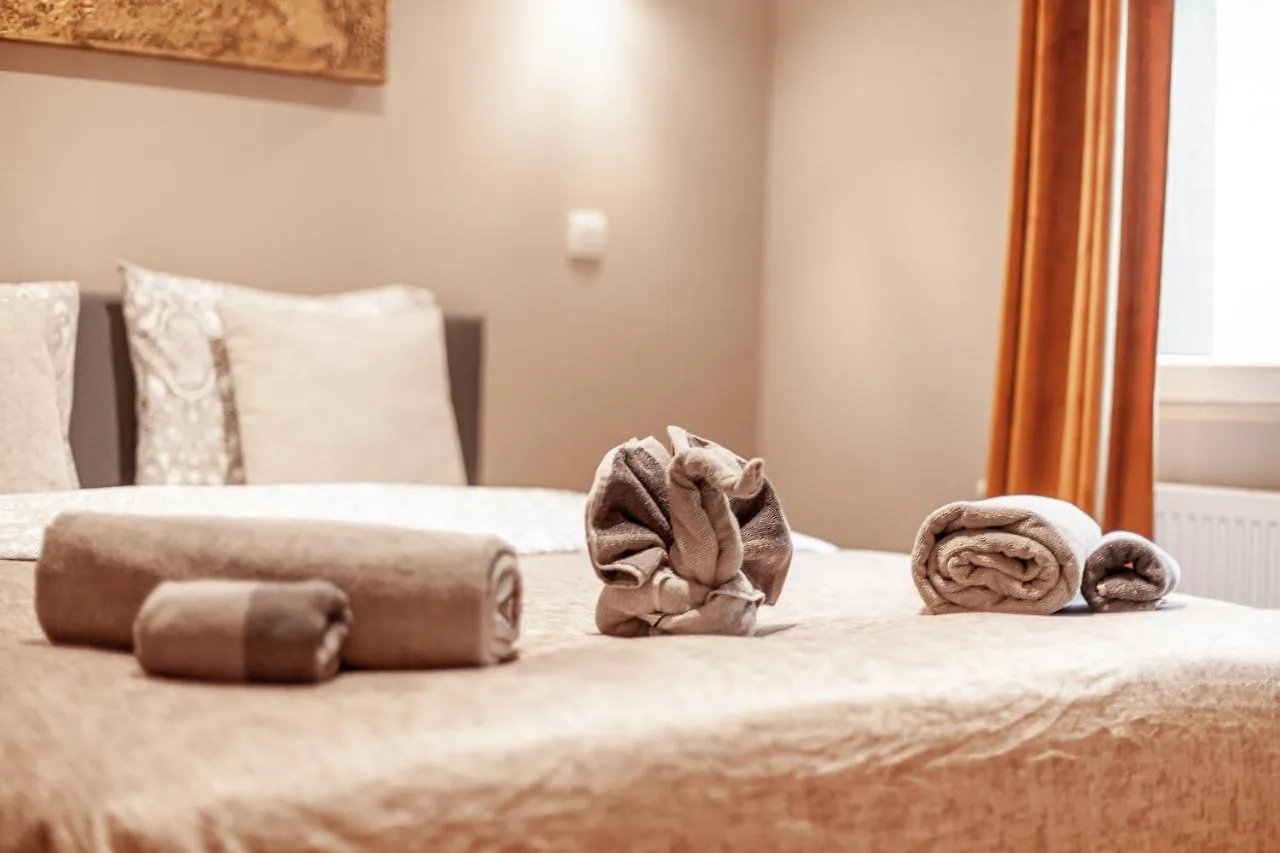 Apartamento Luxury Suites Palace By Rikas Hotels Antuérpia